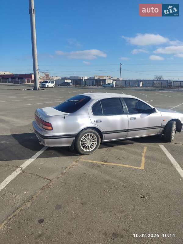 Седан Nissan Maxima 1997 в Білгороді-Дністровському