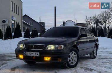 Седан Nissan Maxima 1999 в Луцьку