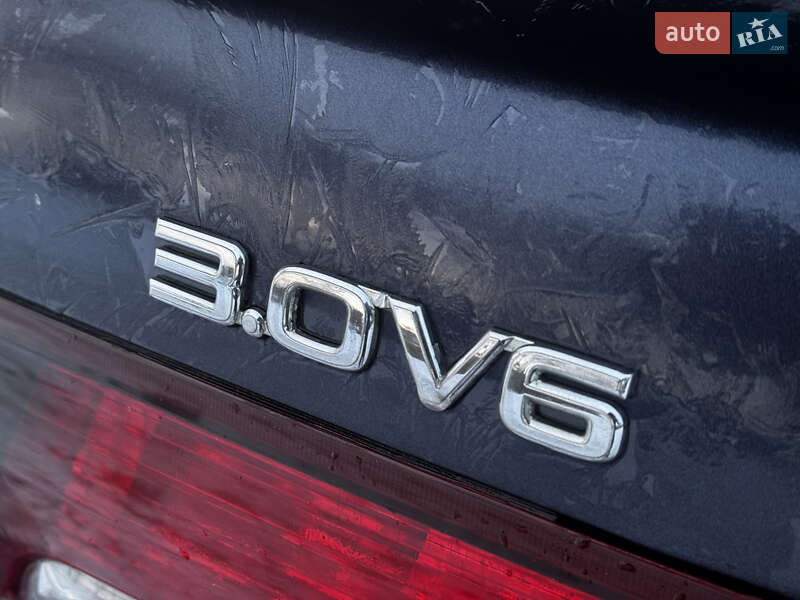 Седан Nissan Maxima 1999 в Луцьку