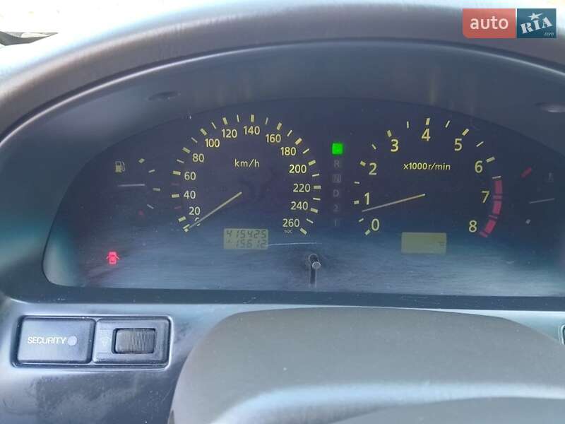 Седан Nissan Maxima 2001 в Запорожье