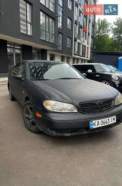 Седан Nissan Maxima 2002 в Киеве