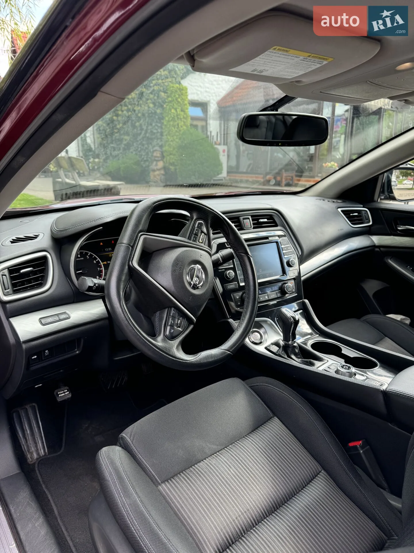 2016 Nissan Maxima - мініатюра 16