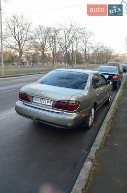 Седан Nissan Maxima 2000 в Чорноморську