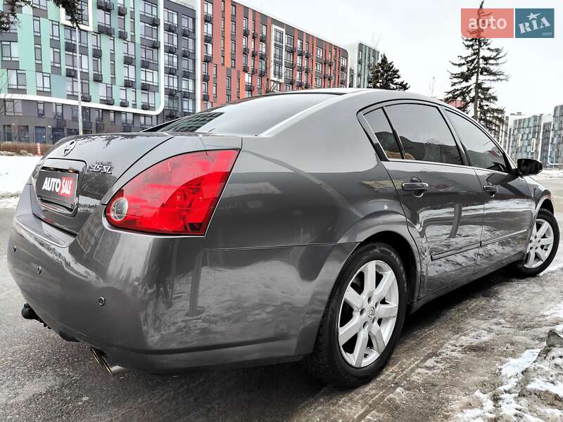 Седан Nissan Maxima 2005 в Киеве