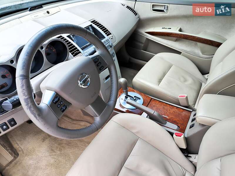 Седан Nissan Maxima 2005 в Киеве
