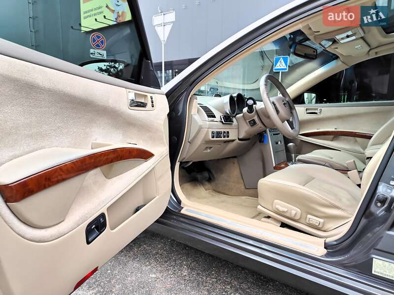 Седан Nissan Maxima 2005 в Киеве