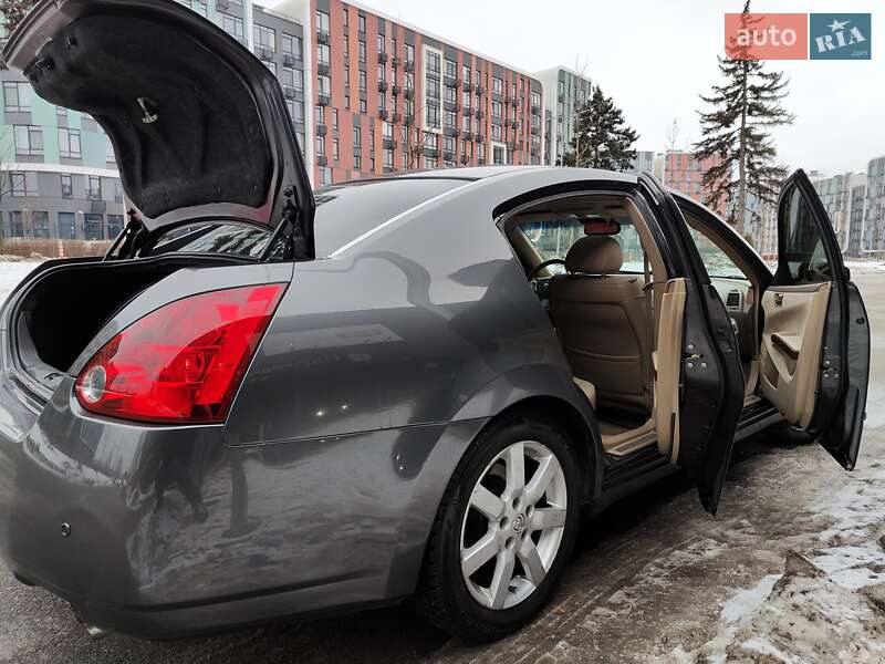 Седан Nissan Maxima 2005 в Киеве
