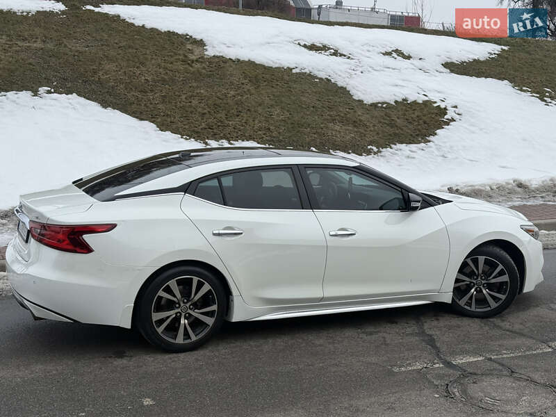 Седан Nissan Maxima 2017 в Киеве