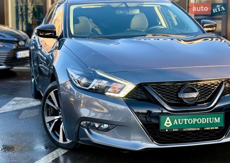 Седан Nissan Maxima 2016 в Киеве