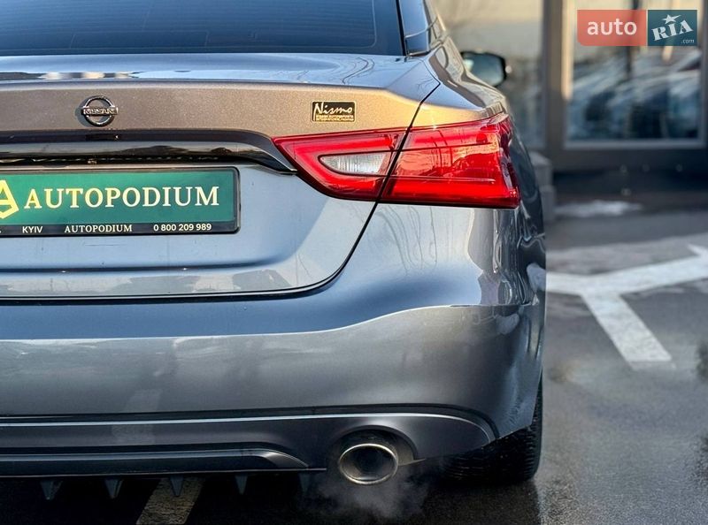 Седан Nissan Maxima 2016 в Киеве