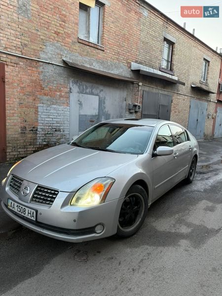 Седан Nissan Maxima 2003 в Киеве