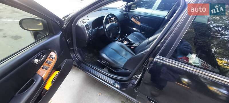 Седан Nissan Maxima 2004 в Хмельницком