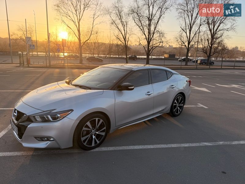 Седан Nissan Maxima 2018 в Киеве