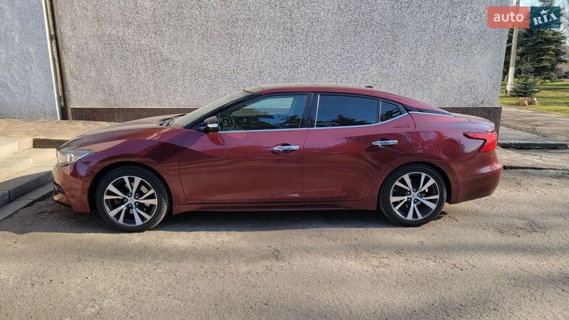 Nissan Maxima 2015