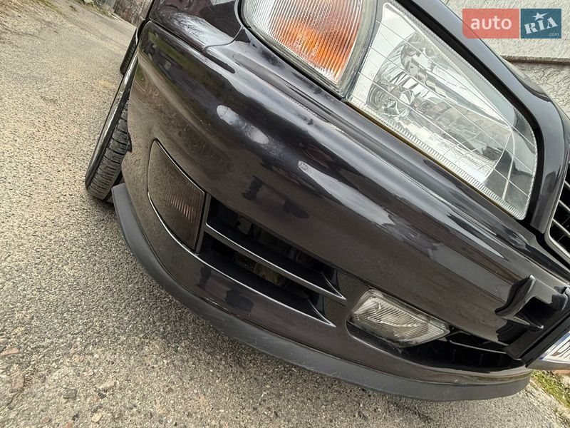 Седан Nissan Maxima 1995 в Одессе