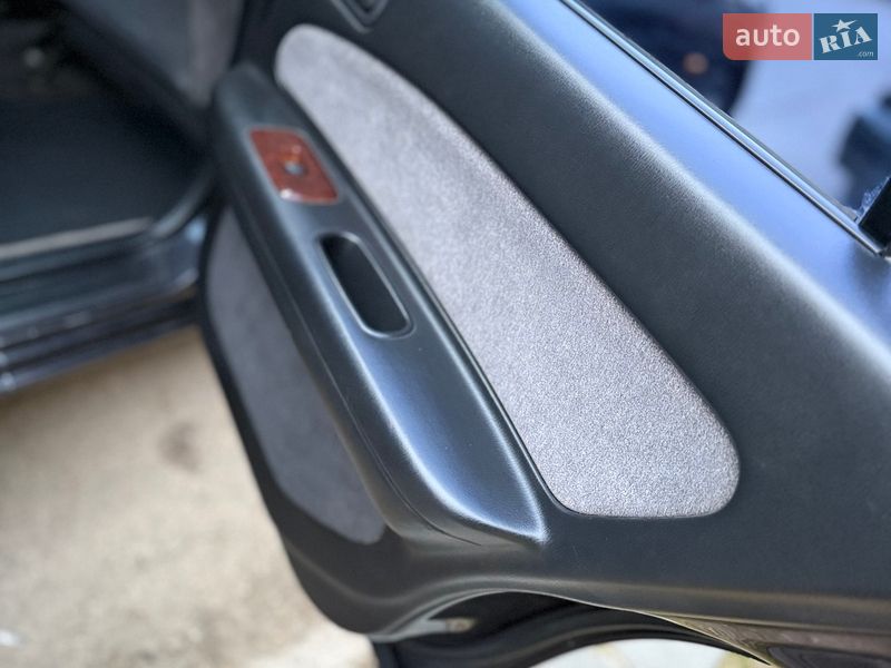 Седан Nissan Maxima 1995 в Одессе