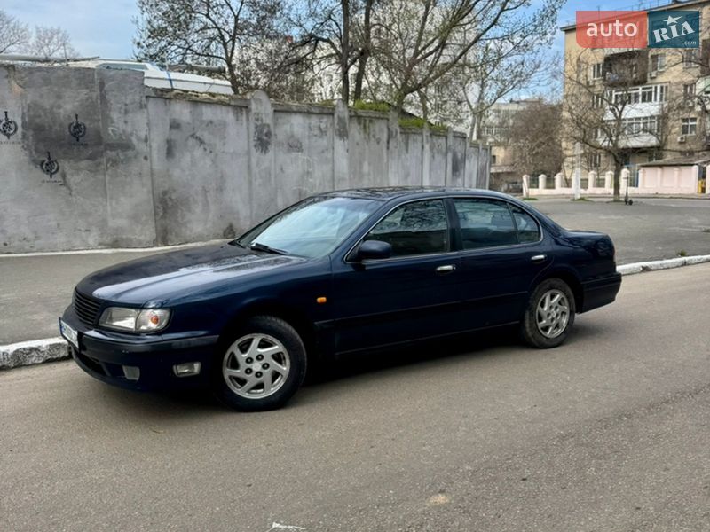 Nissan Maxima 1995