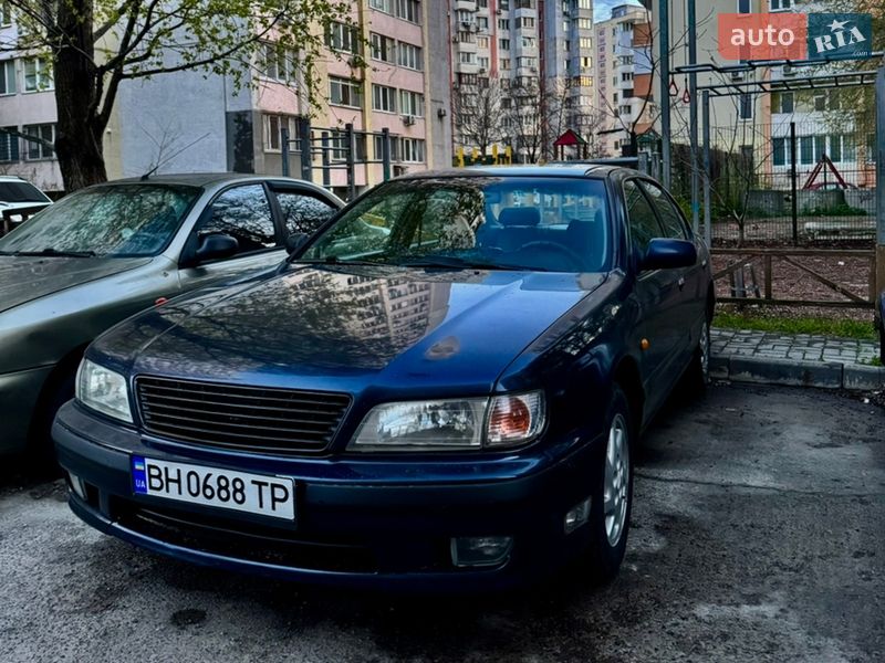 Nissan Maxima 1995