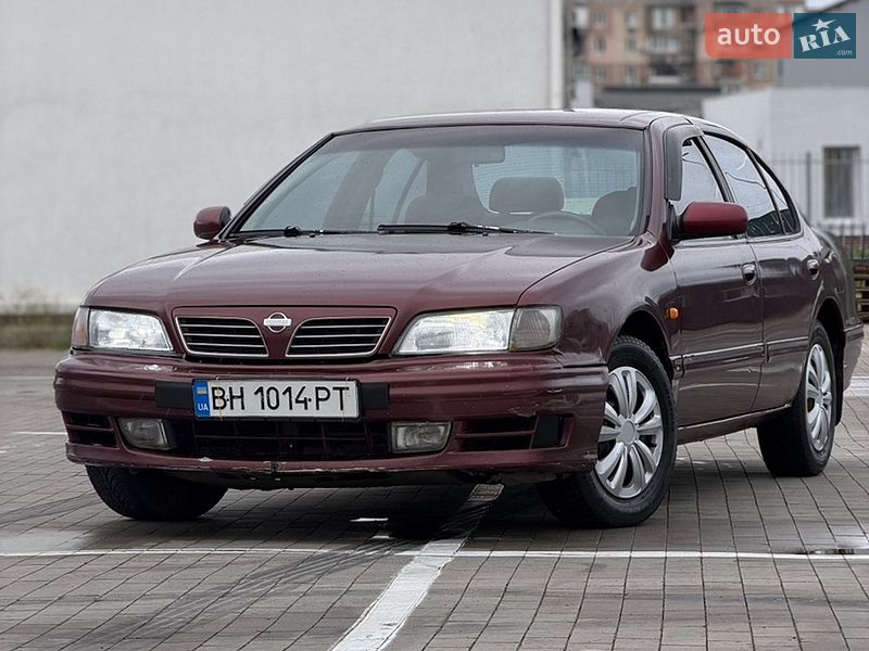 Седан Nissan Maxima 1996 в Одессе