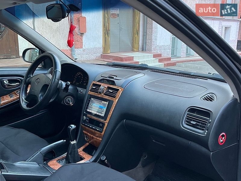 Седан Nissan Maxima 2003 в Одессе