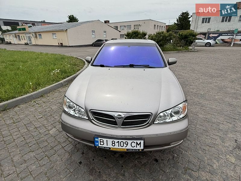 Седан Nissan Maxima 2001 в Полтаве