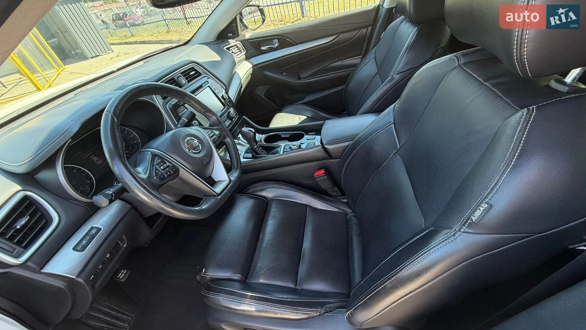 2017 Nissan Maxima - мініатюра 14