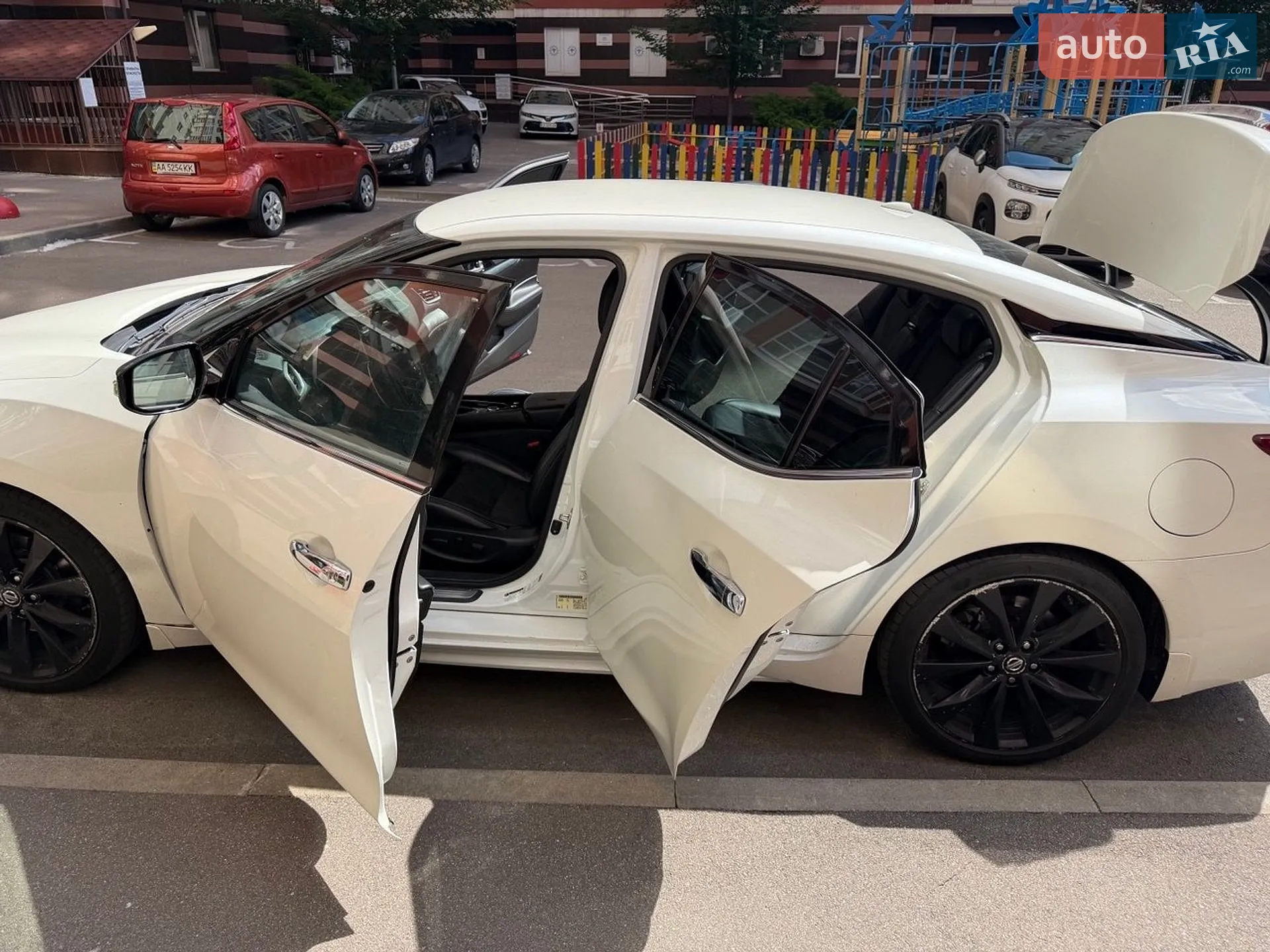 2017 Nissan Maxima - мініатюра 4