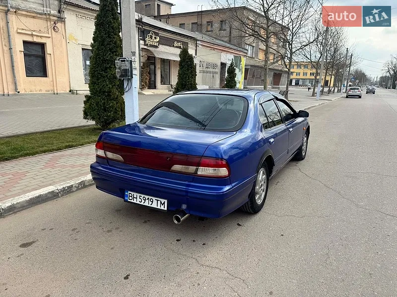 Nissan Maxima 1995