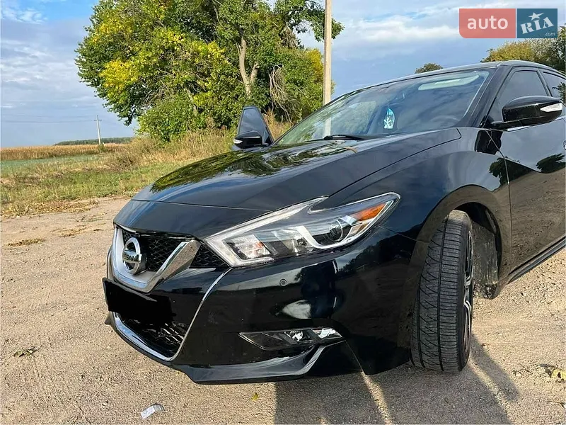 Nissan Maxima