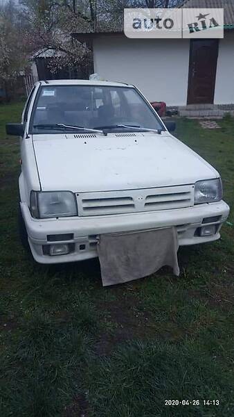 Хэтчбек Nissan Micra 1989 в Богуславе