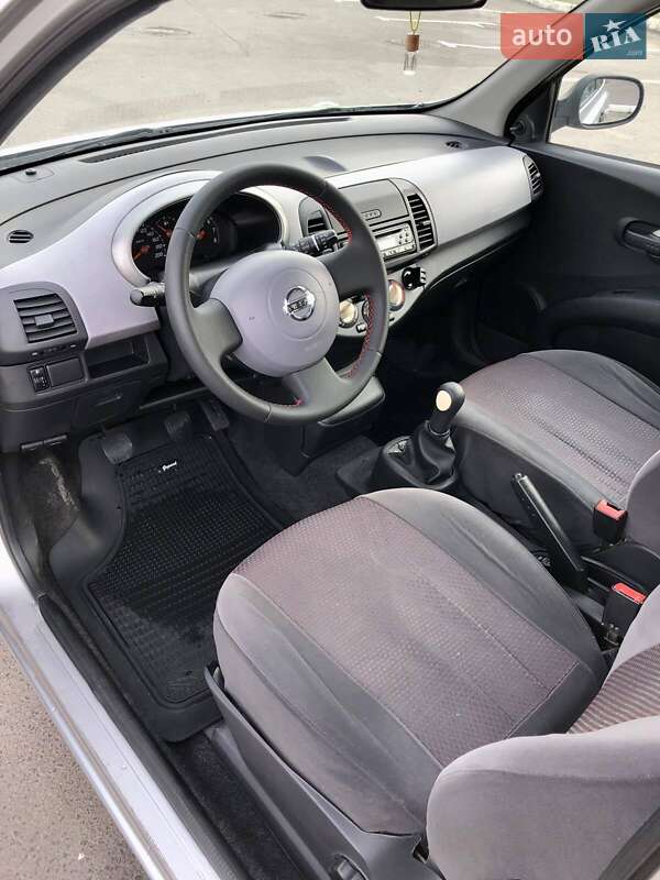 Хетчбек Nissan Micra 2005 в Луцьку