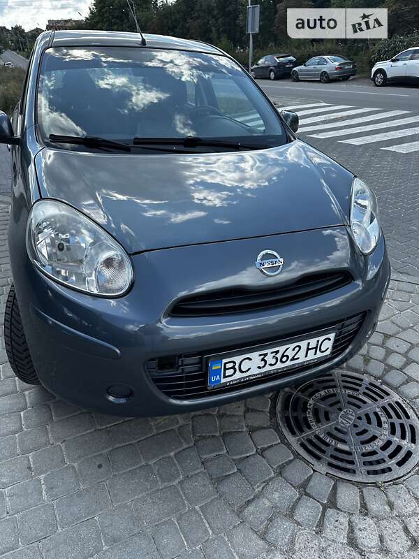 Хэтчбек Nissan Micra 2013 в Львове