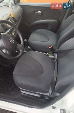 Хетчбек Nissan Micra 2009 в Тернополі