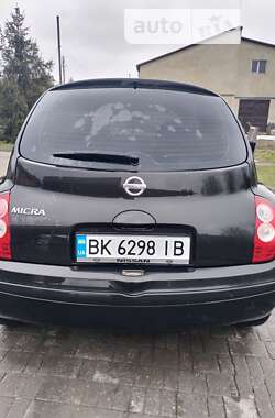 Хетчбек Nissan Micra 2005 в Дубні