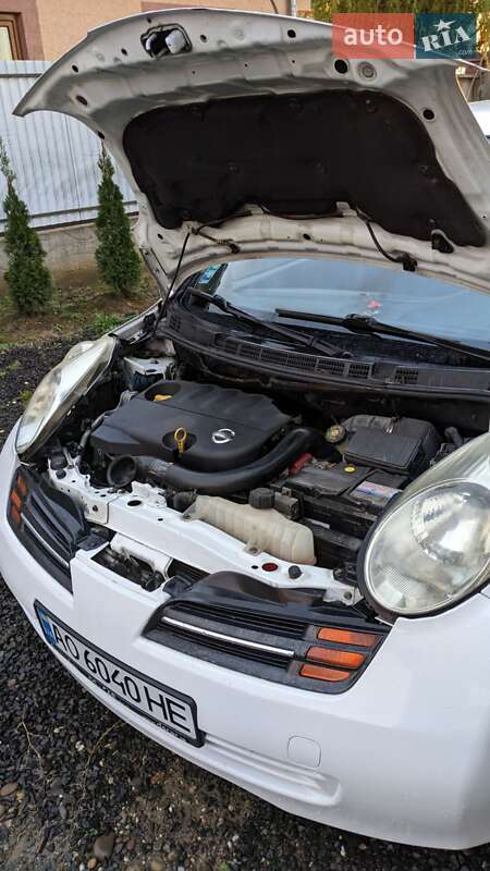 Хетчбек Nissan Micra 2003 в Виноградові