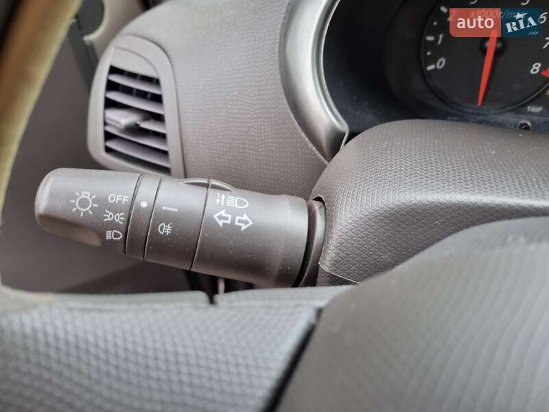 Хетчбек Nissan Micra 2008 в Умані