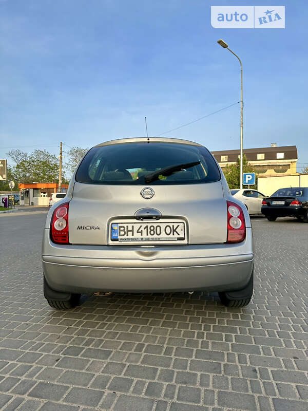 Хэтчбек Nissan Micra 2005 в Одессе