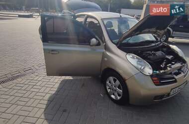 Хэтчбек Nissan Micra 2004 в Киеве