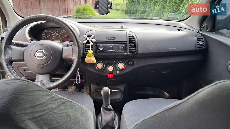 Хэтчбек Nissan Micra 2004 в Самборе