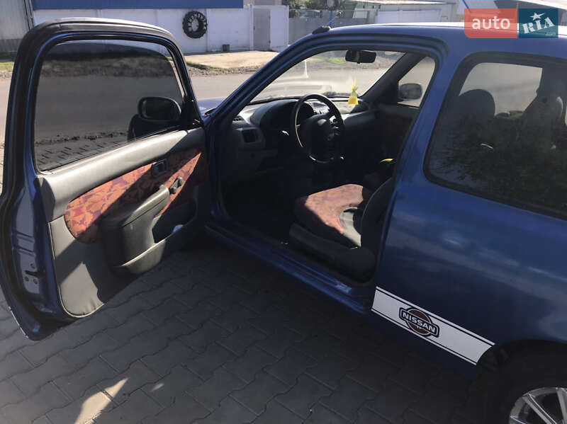 Хэтчбек Nissan Micra 1999 в Тарутине