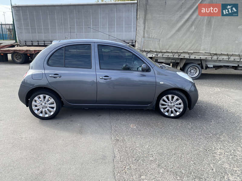 Хетчбек Nissan Micra 2004 в Києві