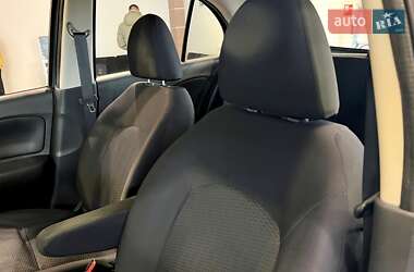 Хетчбек Nissan Micra 2015 в 