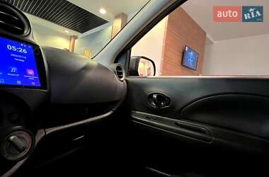 Хетчбек Nissan Micra 2015 в 
