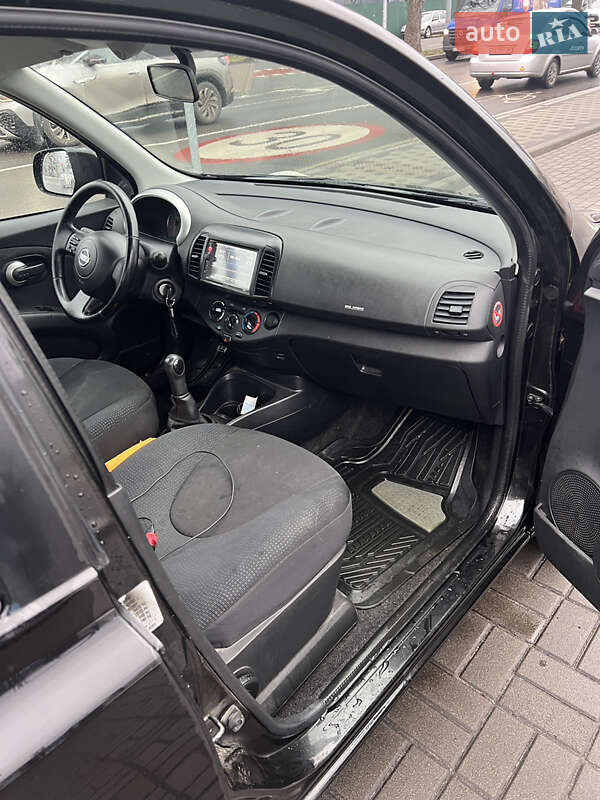 Хетчбек Nissan Micra 2009 в Києві