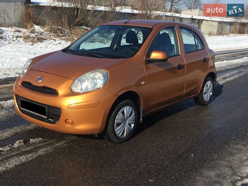 Хэтчбек Nissan Micra 2013 в Киеве