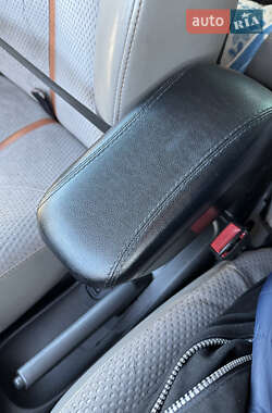 Хэтчбек Nissan Micra 2008 в 