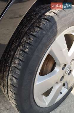 Хэтчбек Nissan Micra 2010 в 