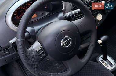 Хэтчбек Nissan Micra 2004 в 