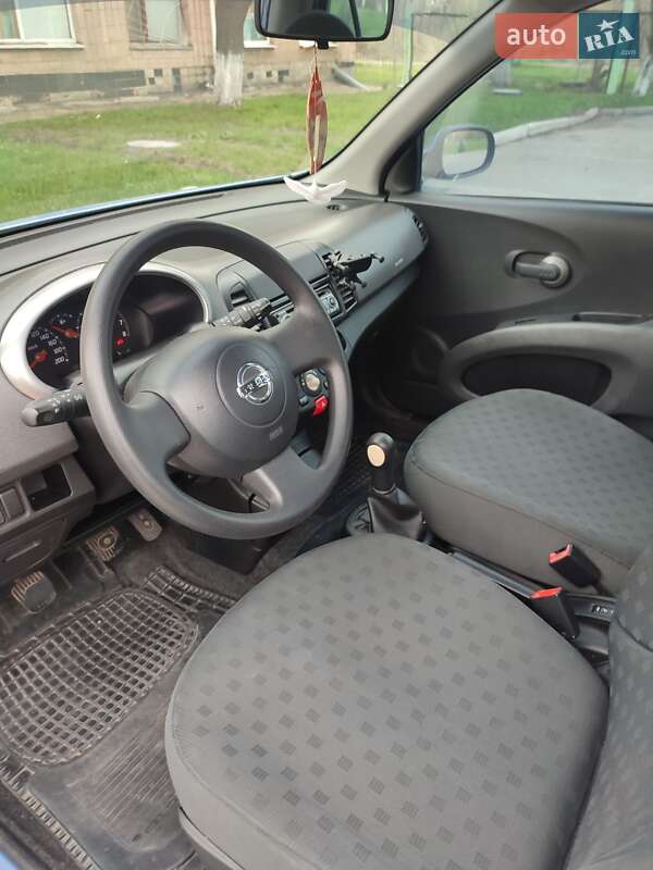 Хетчбек Nissan Micra 2003 в Кропивницькому