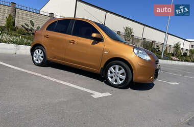 Хэтчбек Nissan Micra 2013 в 